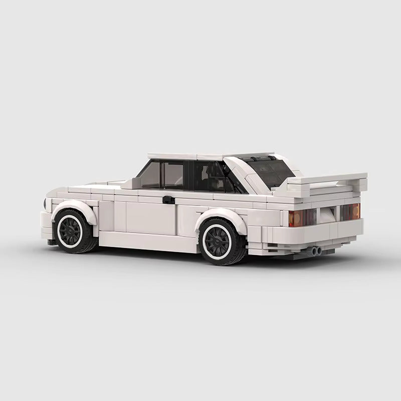 Zadnji deo modela BMW M3 E30 White autić na sklapanje