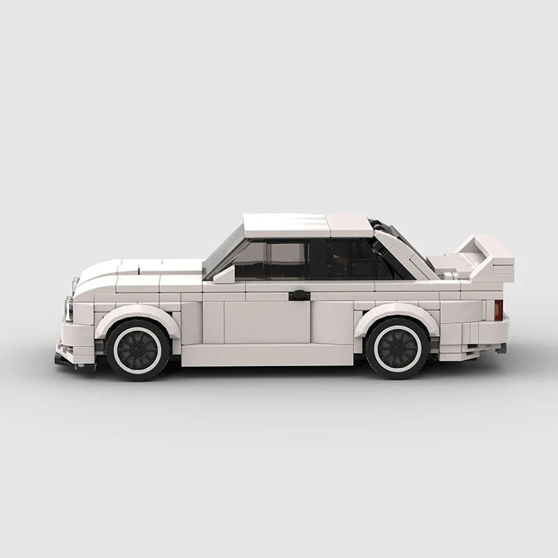 Bočni prikaz modela BMW M3 E30 White autić na sklapanje