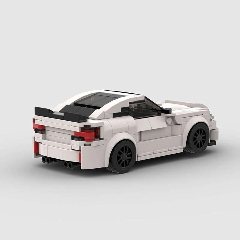 BMW M2 F87 - Zadnji pogled sastavljenog modela