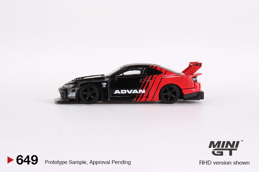 Nissan LB-Super Silhouette S15 Silvia – ADVAN – 1:64 – Mini GT