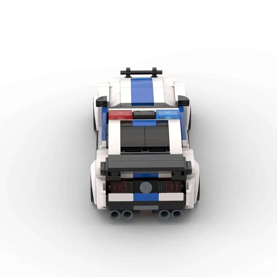 Ford Mustang Police autić na sklapanje, zadnji ugao.