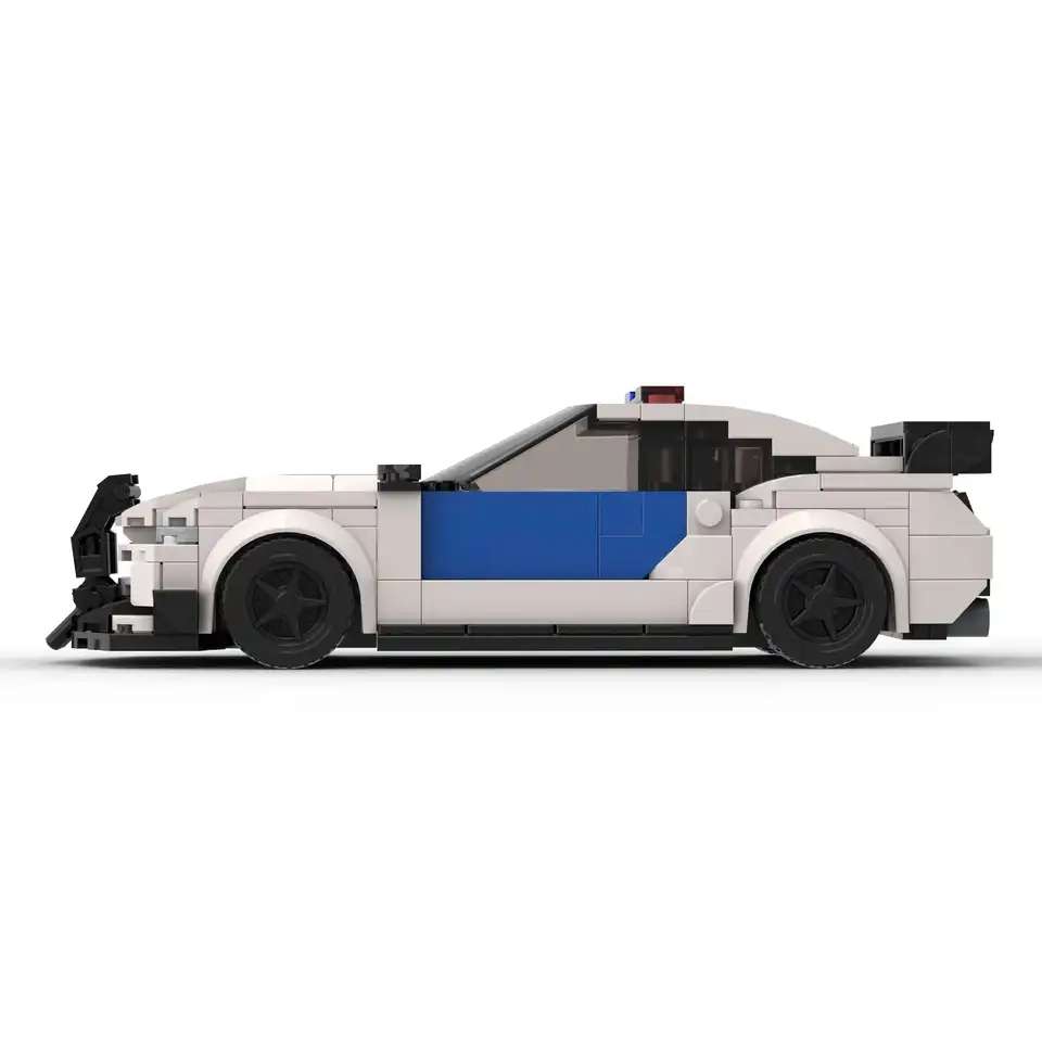 Ford Mustang Police autić na sklapanje, bočni ugao.