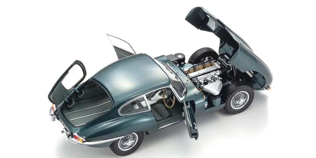 Jaguar E-Type 1961 Dark Green, prikaz otvorenih vrata