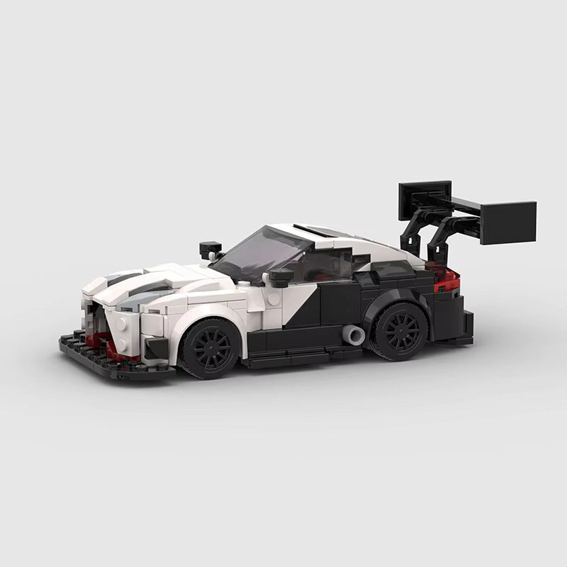 Slika sa strane Nissan Attack 370Z autića na sklapanje