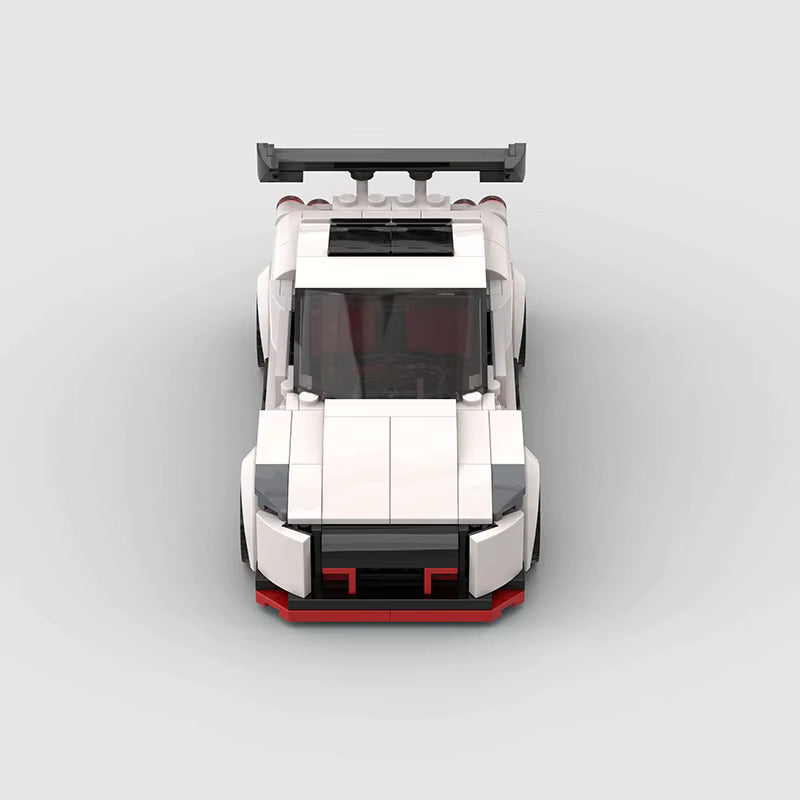 Nissan R35 GT-R autić pogled odozgo