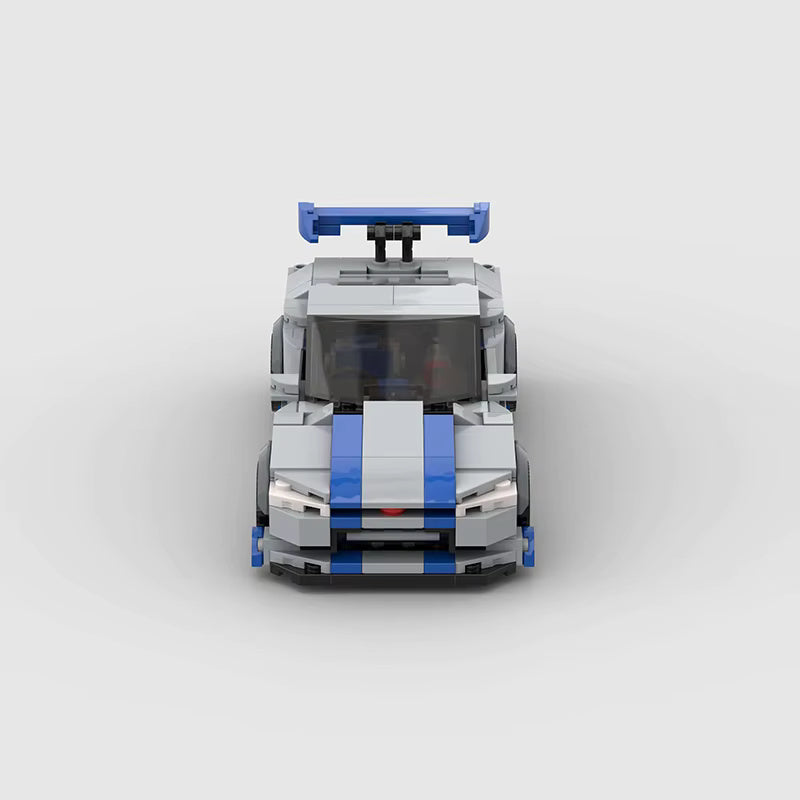 Pogled odozgo na Nissan Skyline R34 autić na sklapanje