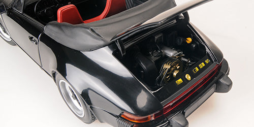 Porsche 911 Carrera 3.2 Cabriolet 1983 Black - Motorni prostor