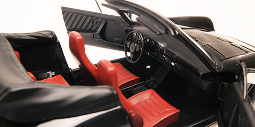 Porsche 911 Carrera 3.2 Cabriolet 1983 Black - Enterijer