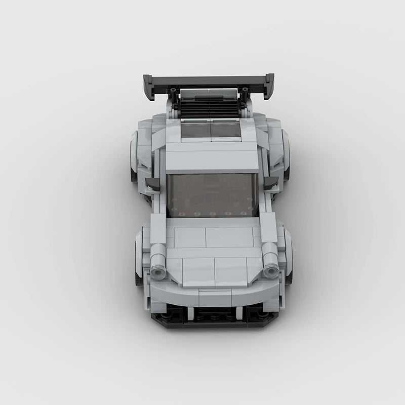 Pogled odozgo na Porsche 911 (930) RWB autić