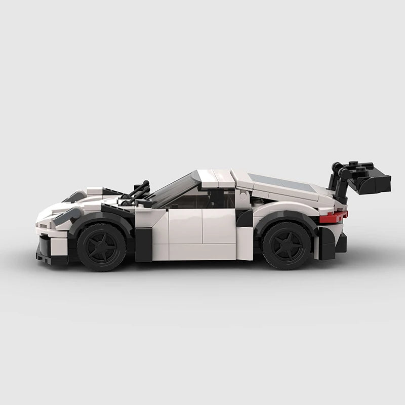 Porsche GT3RS side view