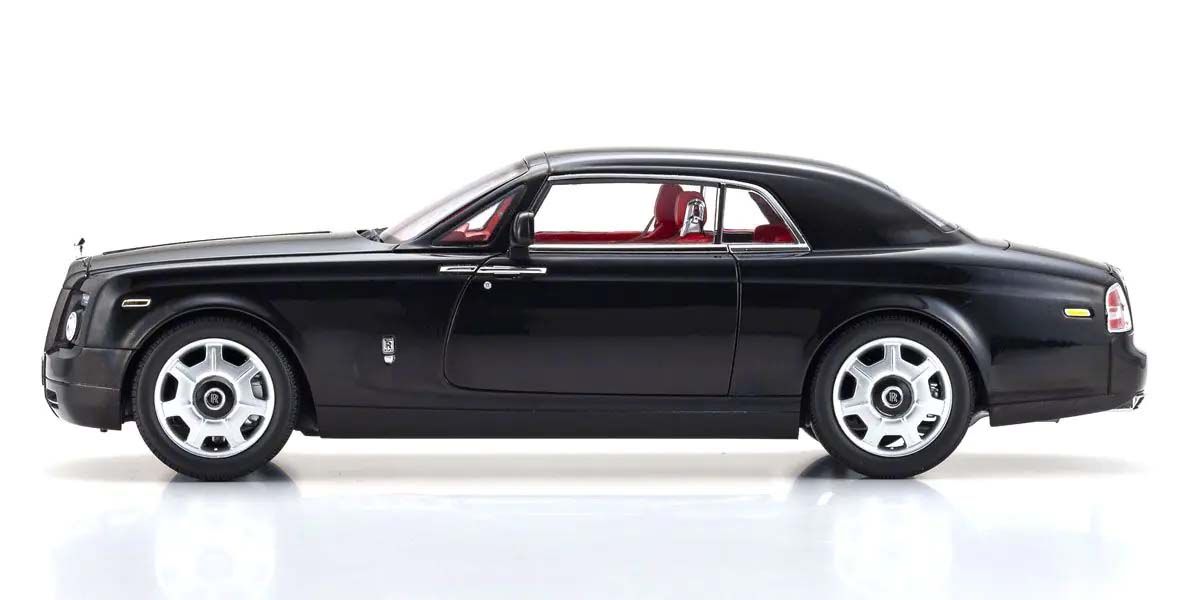 Rolls-Royce Phantom Coupé 2008 sa bočne strane - metalni model Kyosho