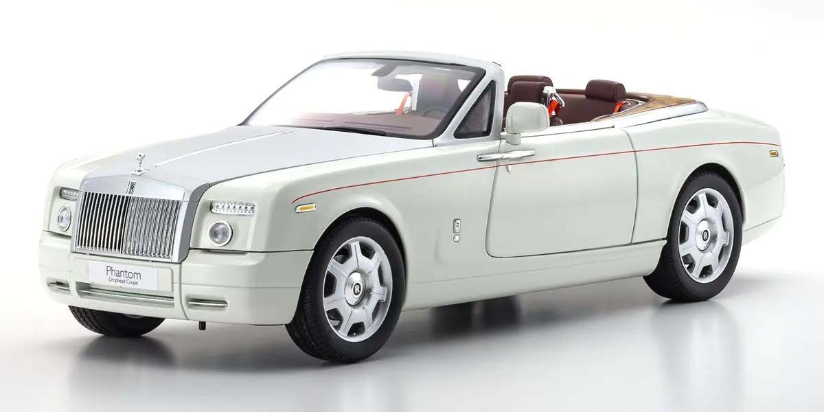 Prednji pogled na Rolls-Royce Phantom Drophead Coupé 2007 English White, metalni model