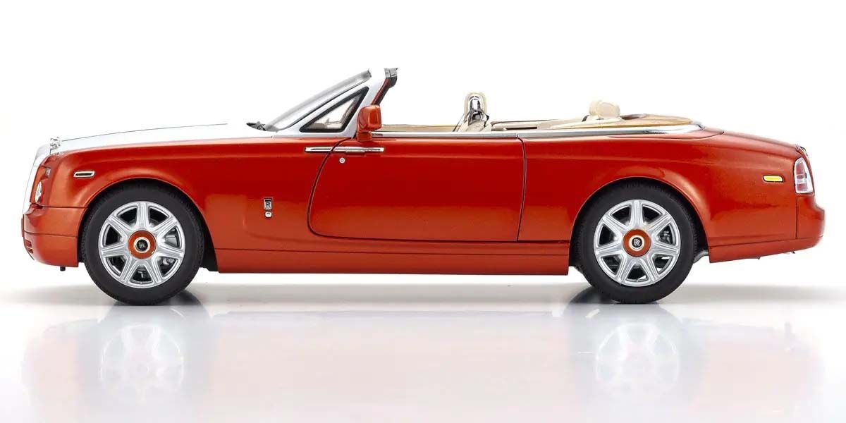 Bočni pogled na Rolls-Royce Phantom Drophead Coupé 2007 Orange model, sa pažljivo dizajniranim linijama
