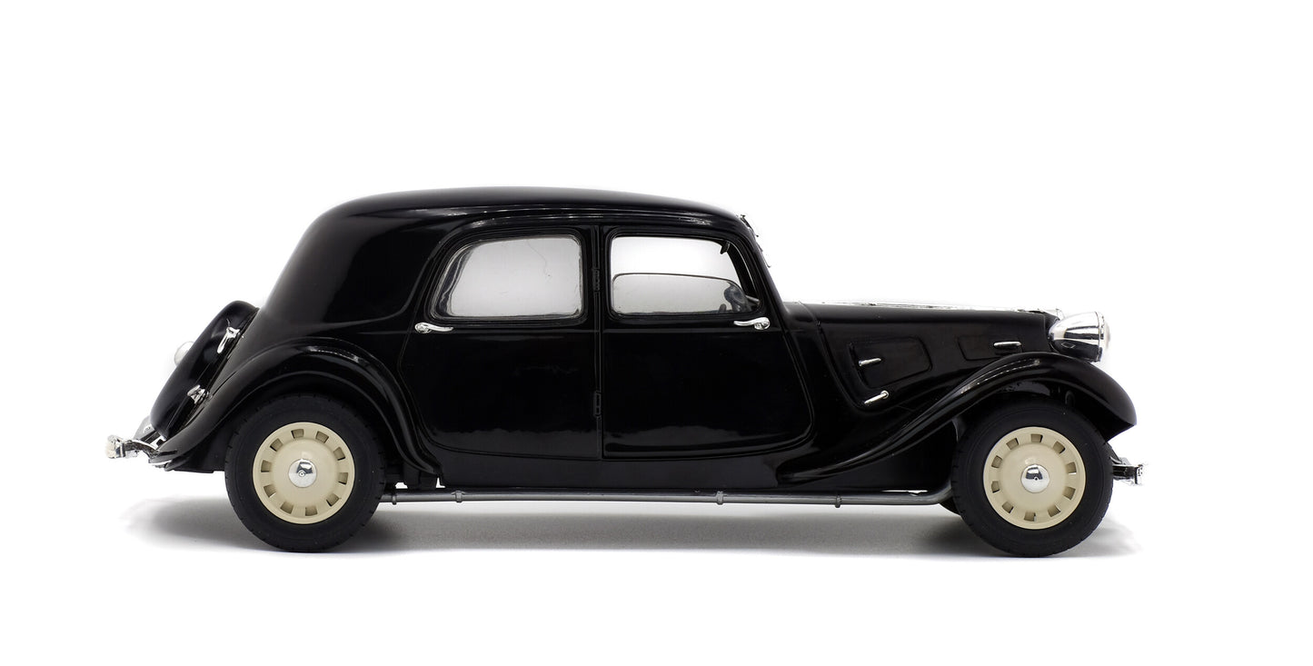 Citroën Traction 11B Noir 1937 – Die‑Cast Solido