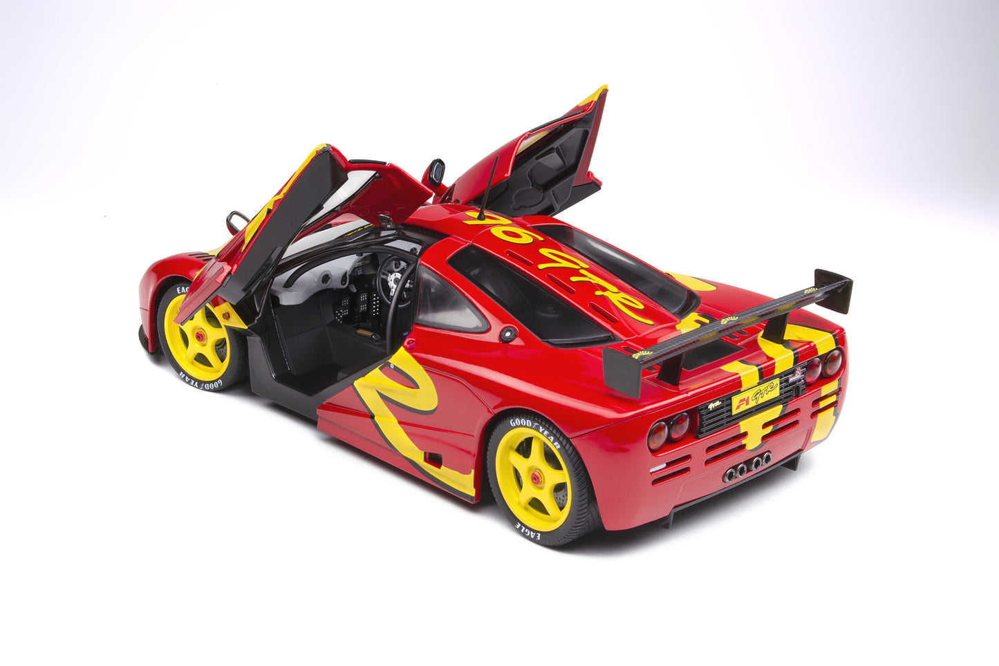 McLaren F1 GTR Short Tail – Launch Livery – 1996 – 1:18 – Solido