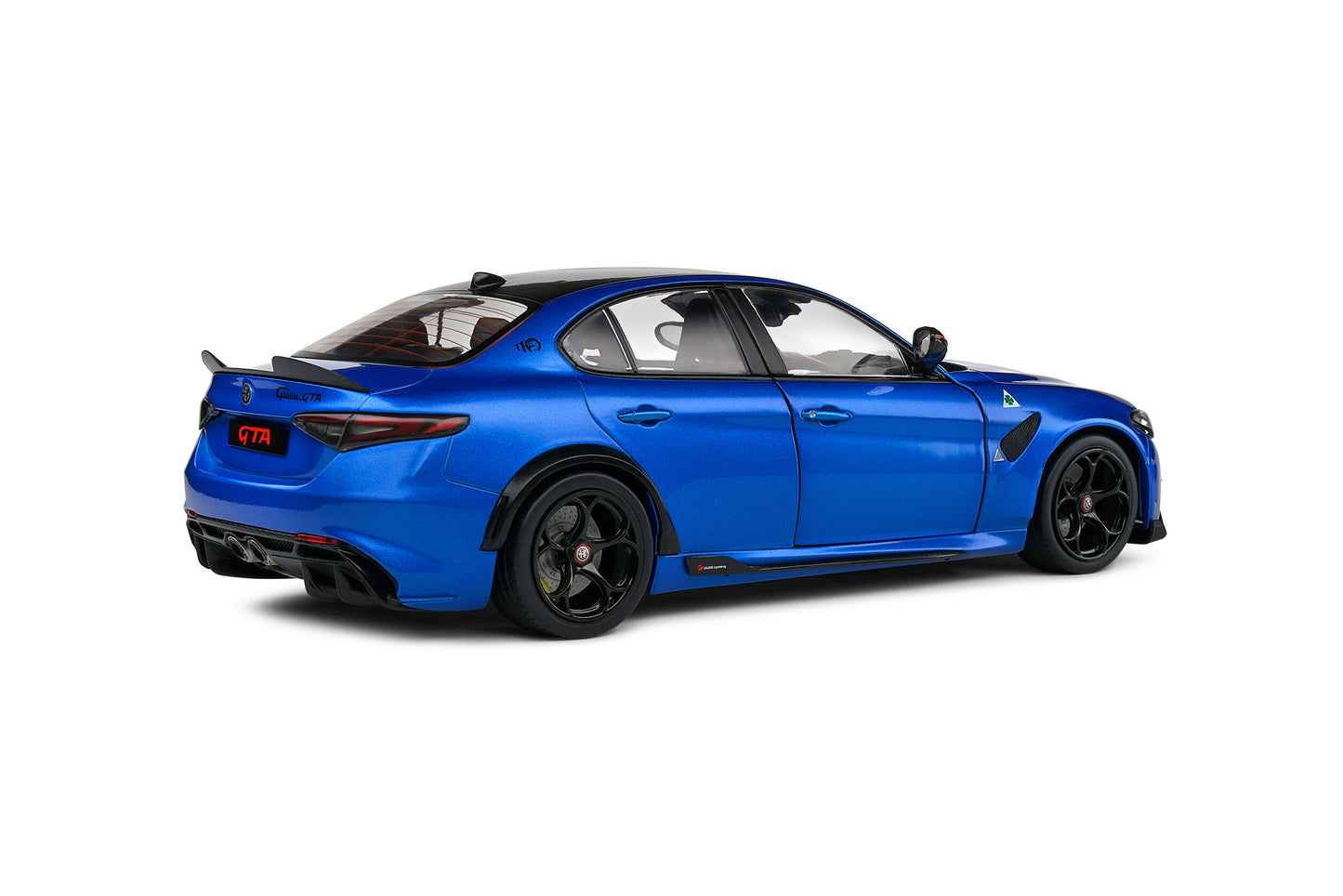Alfa Romeo Giulia GTA – 2022 – Anodized Blue – 1:18 – Solido