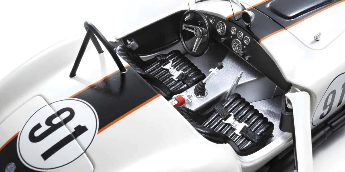 Enterijer Shelby Cobra 427 S/C Essex Wire 1965 model