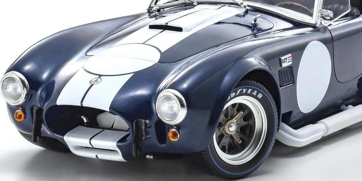 Shelby Cobra 427 S/C Spider 1962 - plavo-beli model, prednji branik.