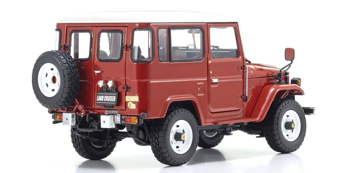 Toyota Land Cruiser 40 Van 1980 Red - Zadnji pogled