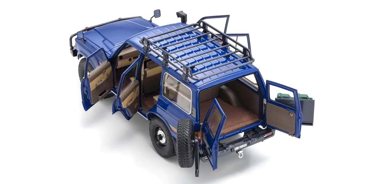 Toyota Land Cruiser 60 1980 Blue metalni model - unutrašnjost sa otvorenim vratima