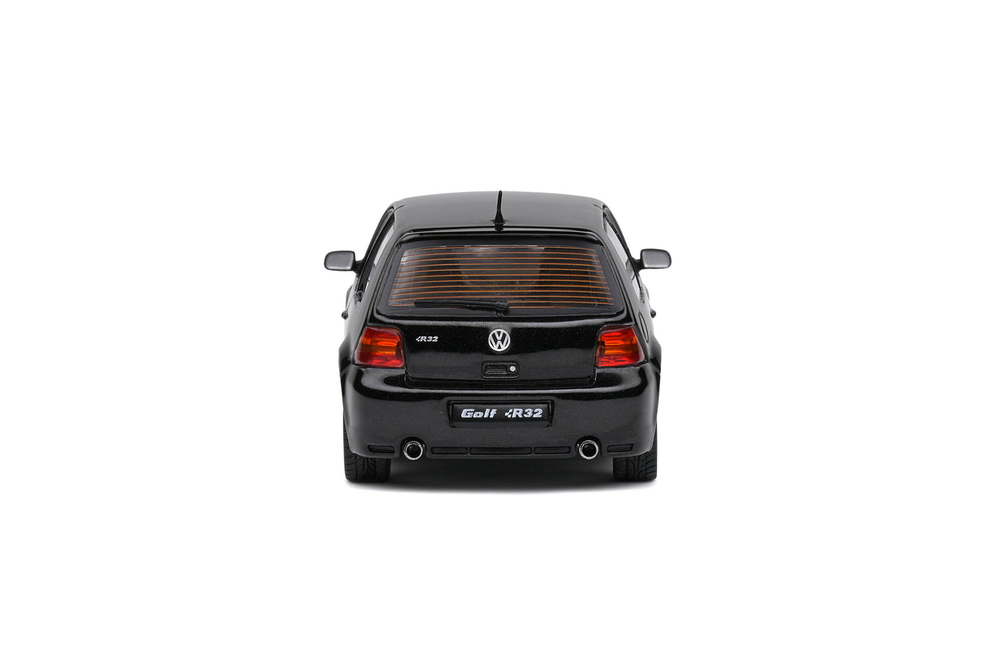 Volkswagen Golf IV R32 – 2003 – Black Magic – 1:43 – Solido