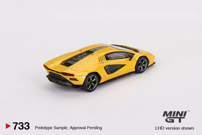 Lamborghini Countach LPI 800-4 – New Giallo Orion – MiniGT