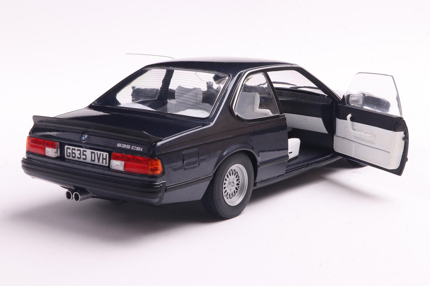BMW 635 CSi Macau Blue 1984 1:18 Solido