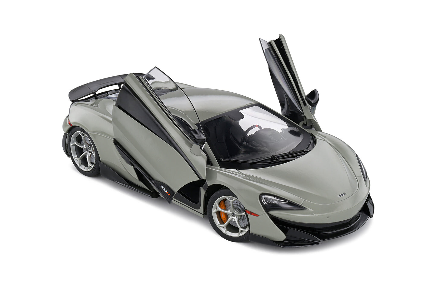 McLaren 600LT Coupé – 2018 – Blade Silver – 1:18 – Solido