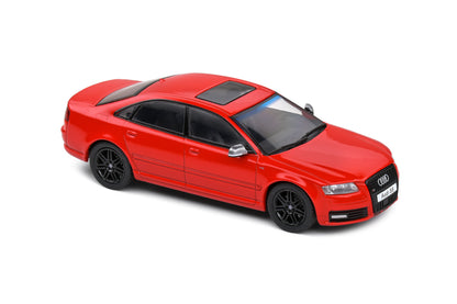 Audi S8 (D3) – 2010 – Crvena sa crnom linijom – 1:43 – Solido