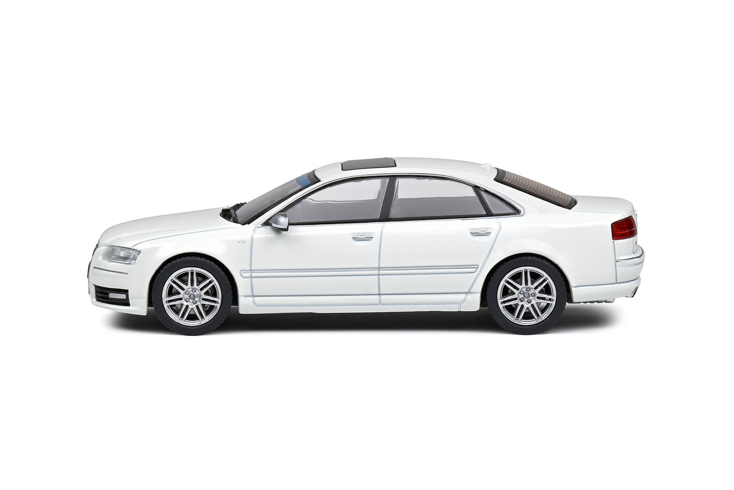 Audi S8 (D3) White 2010 1:43 Solido