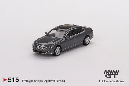 BMW 750Li xDrive Bernina Grey Amber Effect – MiniGT 1/64