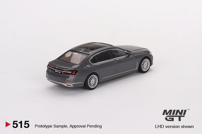 BMW 750Li xDrive Bernina Grey Amber Effect – MiniGT 1/64