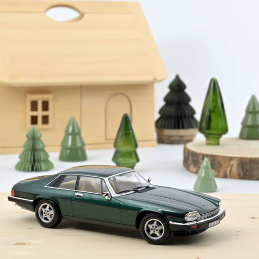 Jaguar XJ-S 5.3 H.E. Coupe 1982 Green metallic – Norev