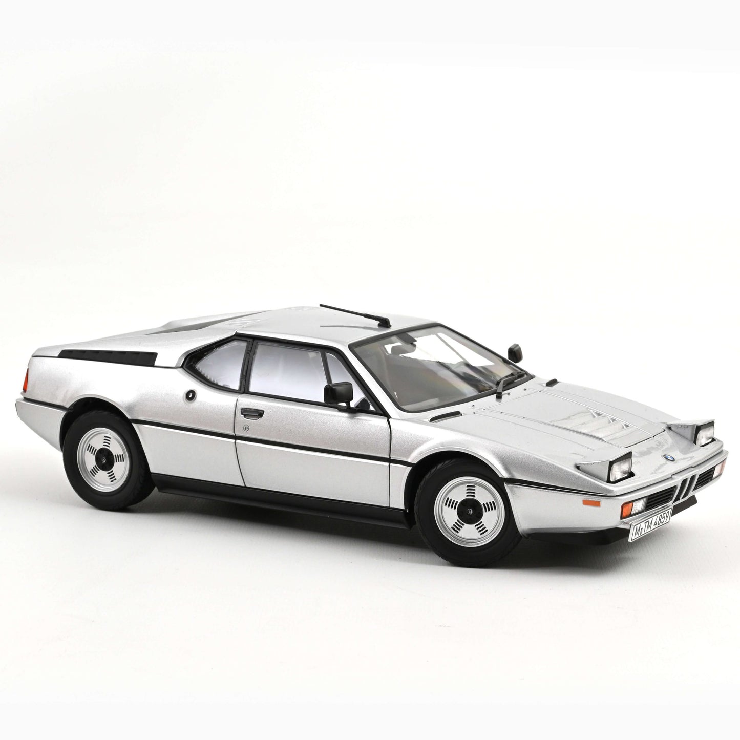 BMW M1 (E26) 1980 – Silver Metallic – Norev
