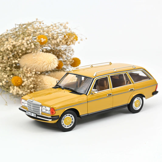 Mercedes‑Benz 200 T (S123) 1982 – Žuta – Die‑Cast Norev