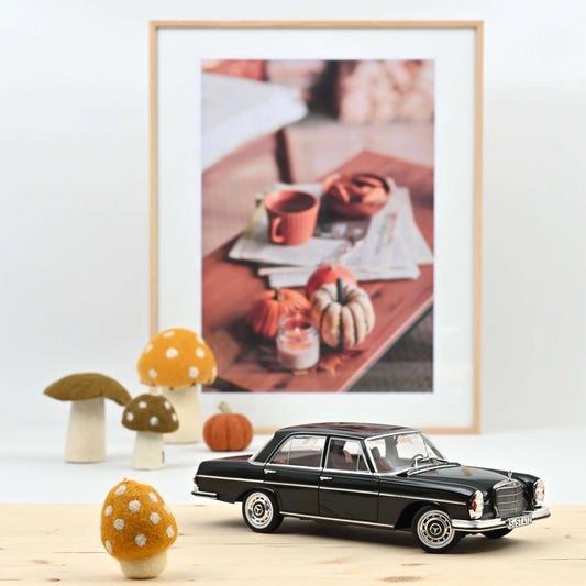 Mercedes-Benz 280 SE 1968 – Pine Green Metallic – Norev