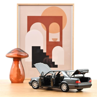 Mercedes-Benz 500 E 1990 – Pearl Grey Metallic –  Norev
