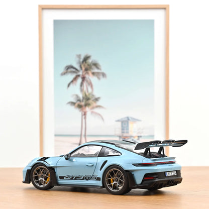 Porsche 911 GT3 RS Weissach Pack 2022 Gulf plava 1:18 Norev