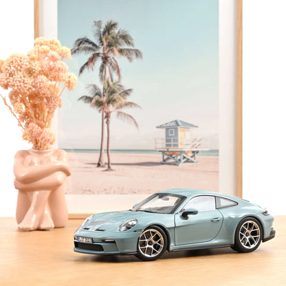Porsche 911 S/T – 2023 – Bleu Meissen – 1:18 – Norev