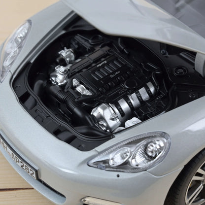 Porsche Panamera Turbo – 2009 – Silver – 1:18 – Norev