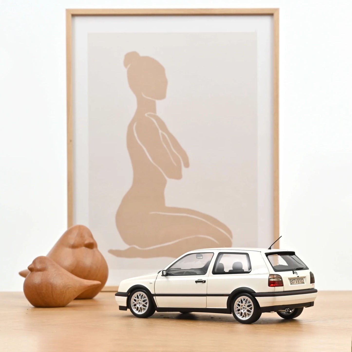 VW Golf GTI 1996 bela 1:18 Norev