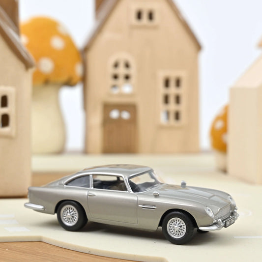 Aston Martin DB5 1963 Silver Birch Jet‑Car 1:43 – Norev