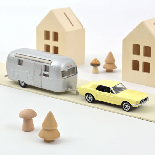 Ford Mustang 1968 Yellow & Airstream Caravan Jet‑Car – Norev