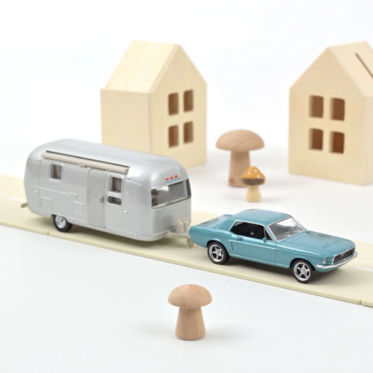 Ford Mustang 1968 Blue Metallic & Airstream Caravan Jet‑Car – Norev