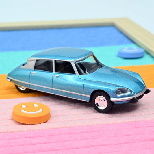 Citroën DS 23 Pallas 1972 Blue metallic – Norev