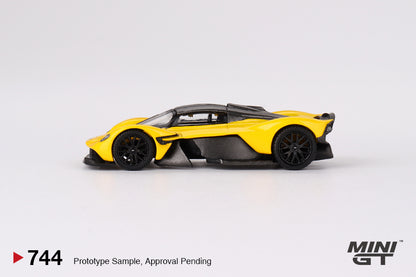 Aston Martin Valkyrie – Sunburst Yellow – MiniGT