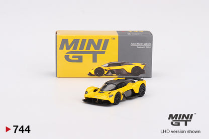 Aston Martin Valkyrie – Sunburst Yellow – MiniGT