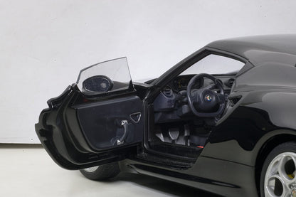 Alfa Romeo 4C – 2013 – Gloss Black – Autoart