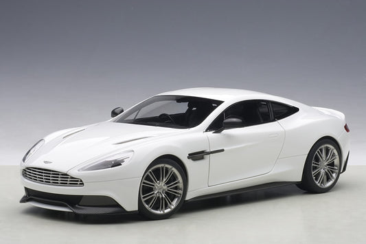 Aston Martin Vanquish – 2015 – Gloss Black – Autoart