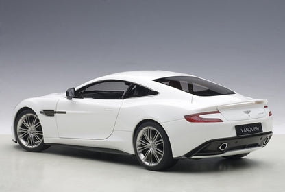 Aston Martin Vanquish – 2015 – Gloss Black – Autoart